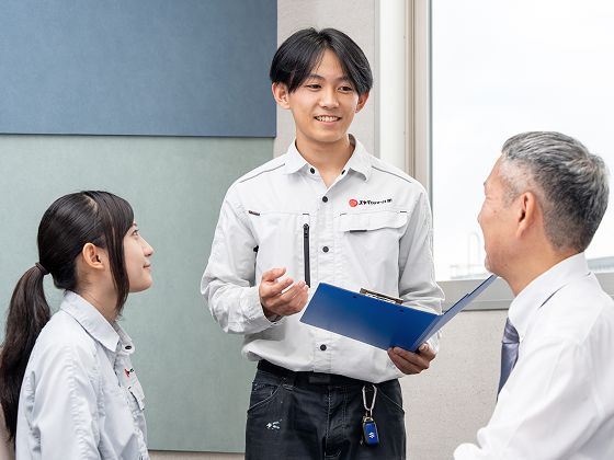 チームでの仕事の様子