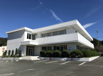 A社様　社員食堂外部塗装工事